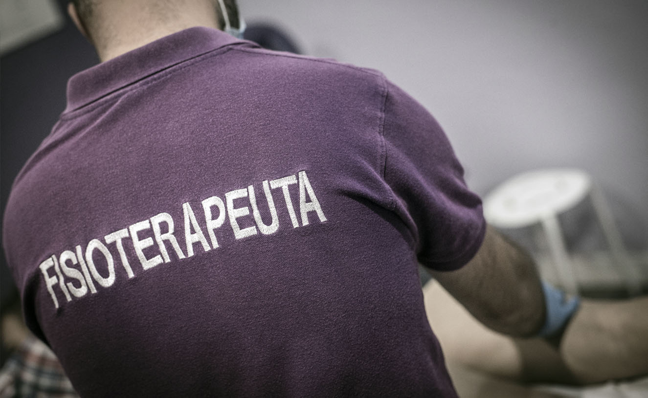 Sesión de fisioterapia en Alcorcón en Fisioterapia Adal, Alcorcón
